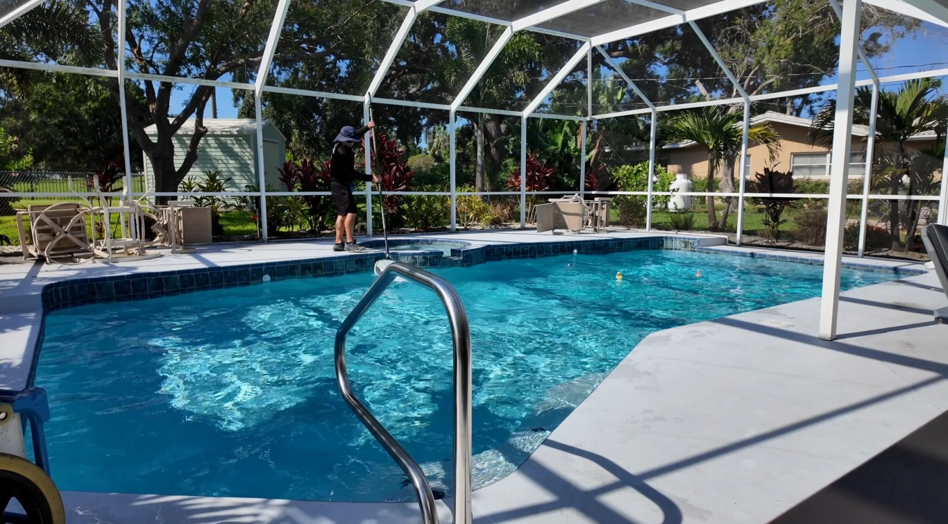 One-Time / Deep Pool Cleaning in Kingman, Arizona